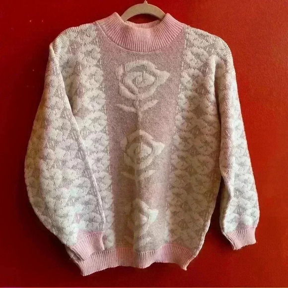 Vintage 80s pastel pink with silver lurex floral pullover sweater - Picture 2 of 8